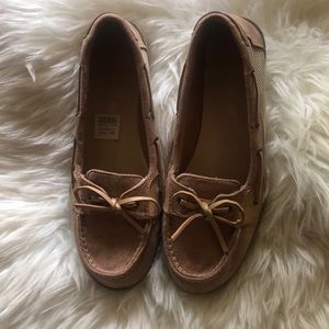 Nude boat shoe